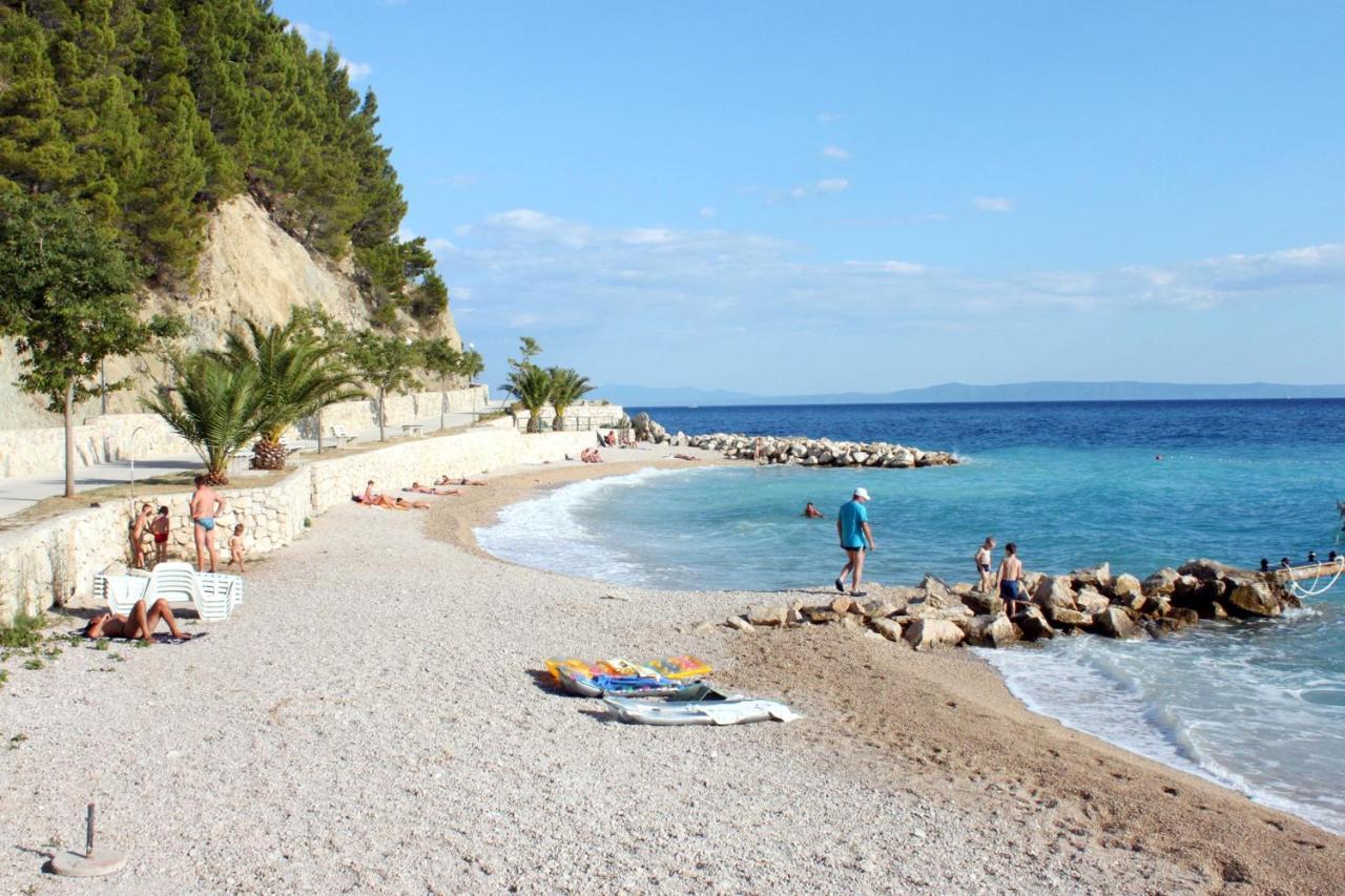 Apartments With A Parking Space Brela, Makarska - 18495 Екстер'єр фото