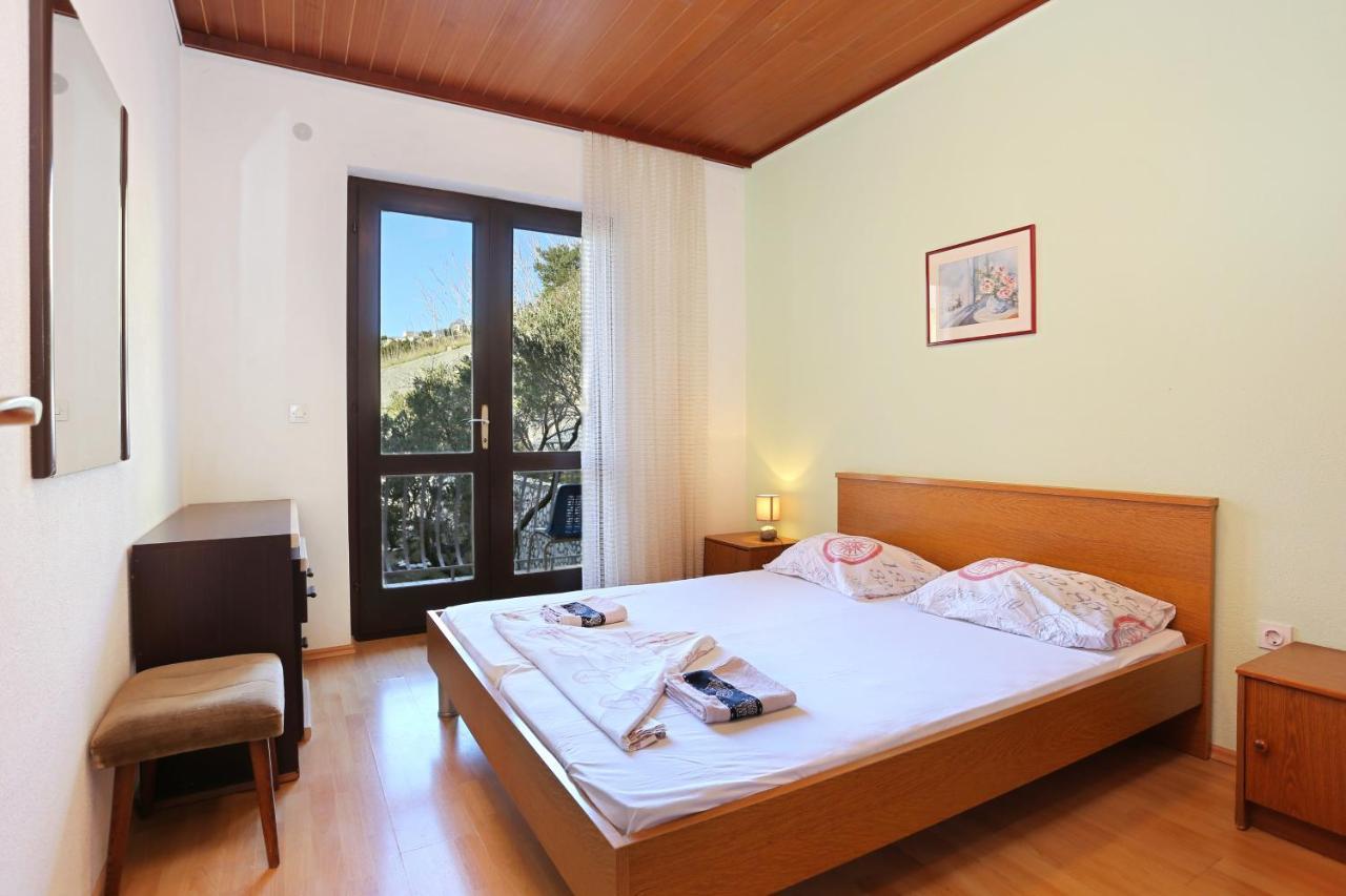 Apartments With A Parking Space Brela, Makarska - 18495 Екстер'єр фото