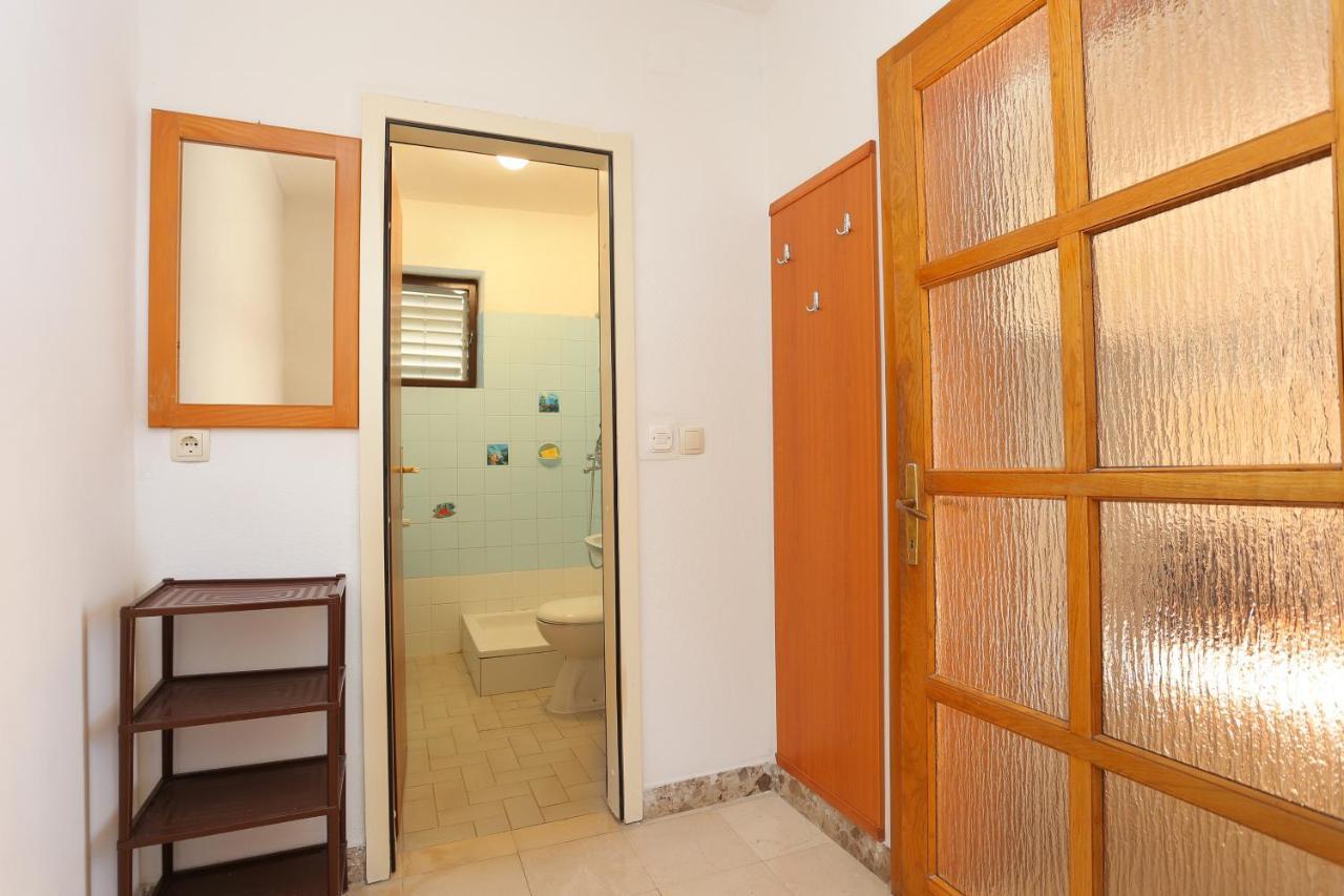 Apartments With A Parking Space Brela, Makarska - 18495 Екстер'єр фото